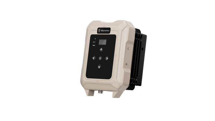 With an FJD External Radio, the V1's working range can reach up to 30km in optimal conditions.